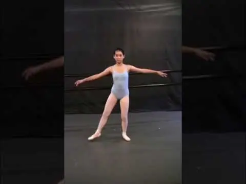 Balance／バランセの動画／バレエ用語集