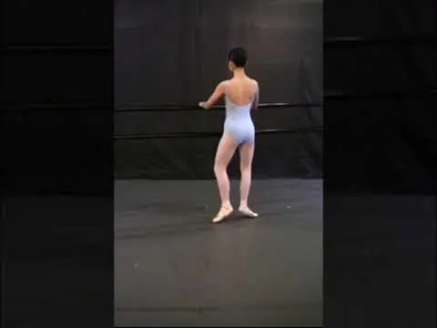 Releve／ルルベの動画／バレエ用語集